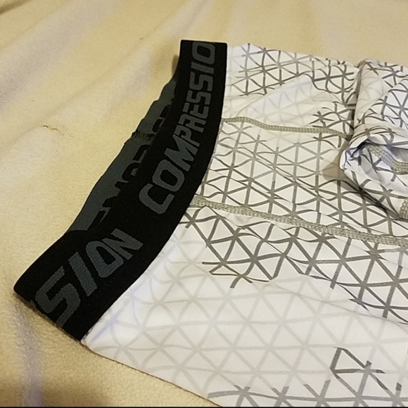 Mens Compression tights. - Picture 7 of 8